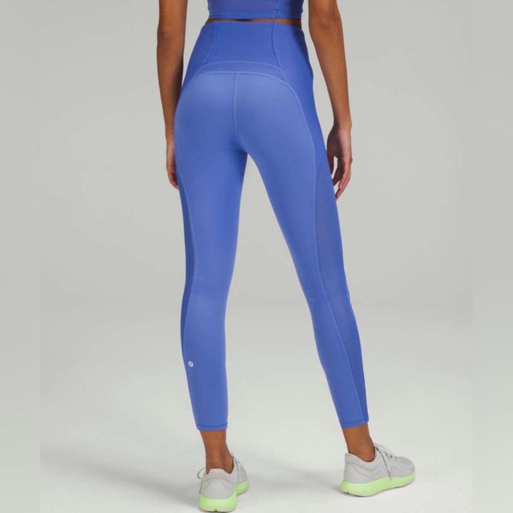 SOLD Lululemon Everlux and Mesh Super-High-Rise Training Tight 25" in Wild Indi - Picture 3 of 5